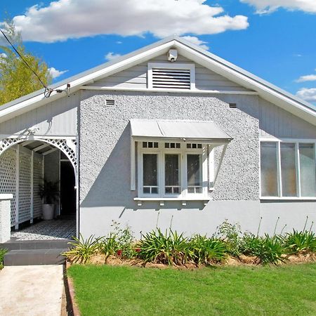 Cottage Charm On Travers - Cbd Location, Pet Friendly Wagga Wagga Εξωτερικό φωτογραφία